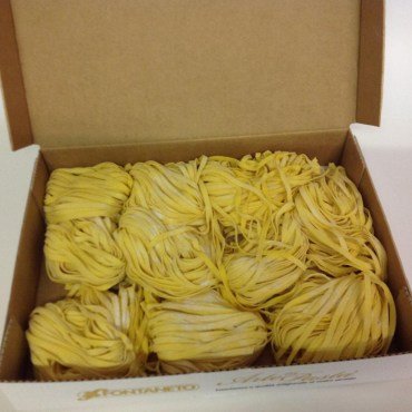 FONTANETO Pasta Tagliatelle semola di grano duro e farina di grano tenero (8 x ~250 = 2 kg) TMC 10 giorni - 3 minuti di cottura - 6 mm