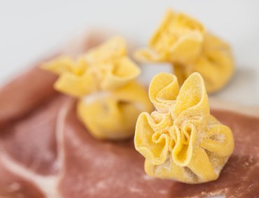 FONTANETO Ravioli Saccottino ripieno prosciutto di Parma 1kg - TMC 10 giorni - 6 minuti di cottura